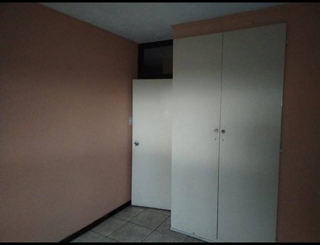 2 BEDROOM PROPERTY TO RENT IN PADFIELD PARK